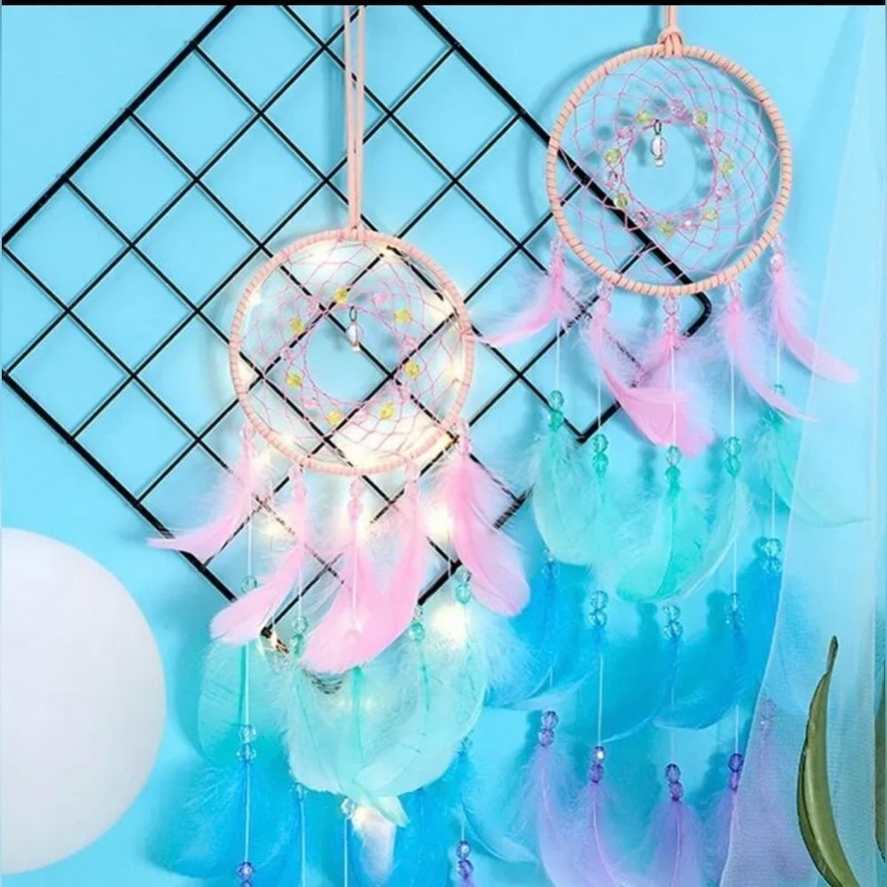 ‎COLORFUL DREAMCATCHER WITH LIGHTS